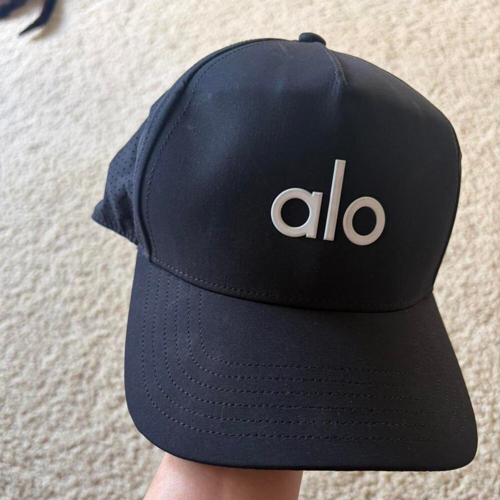 Alo yoga black baseball cap